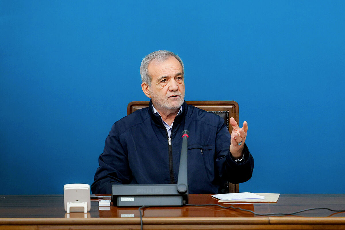 مسعود پزشکیان رئیس جمهور در جلسه هیات دولت