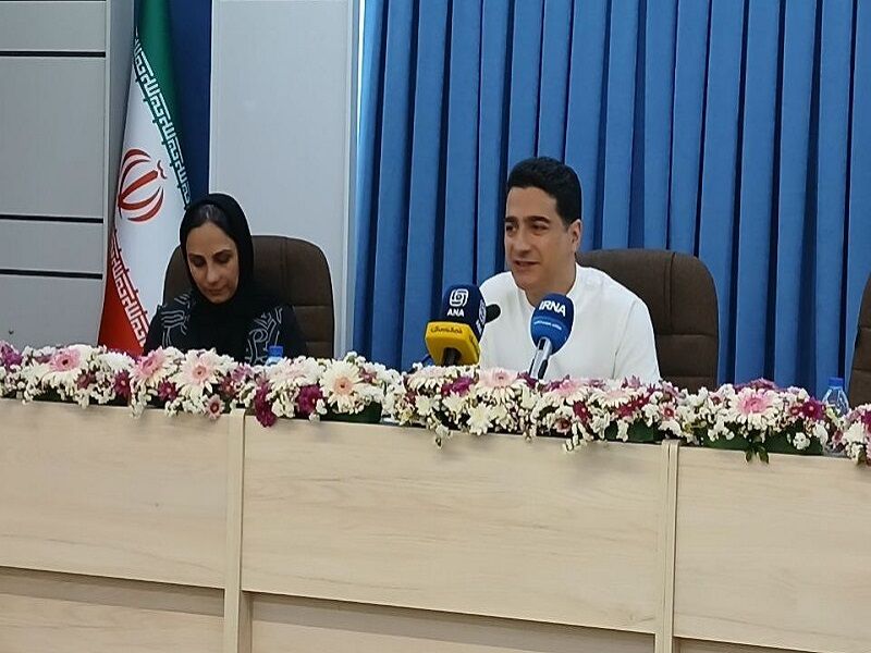 همایون شجریان: اگر جنگ شود کنار مردم ایران می‌مانم/ اجرای کنسرت رایگان در میدان آزادی