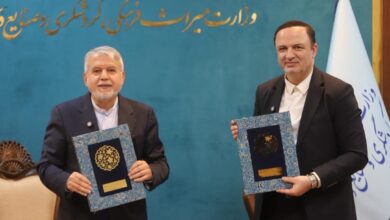 امضای تفاهمنامه همکاری بین دبیرخانه شورایعالی مناطق آزاد و وزارت میراث فرهنگی، گردشگری و صنایع دستی