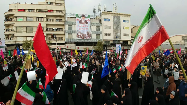 بدرقه تیم ملی فوتبال ایران، میدان انقلاب، جام جهانی، آیین بدرقه تیم ملی، اجتماع ملت غیور ایران، معاون امنیتی استانداری تهران، چهارشنبه شب